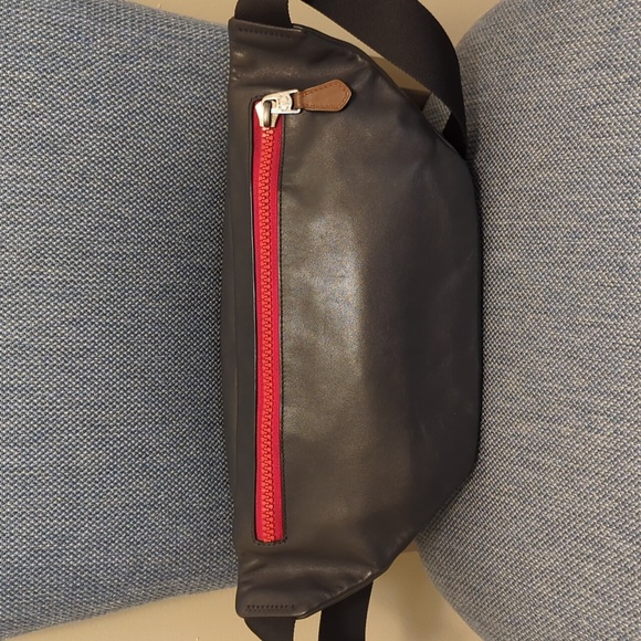 Coach Track Belt Bag in Leather and Signature Canvas - Picture 4 of 8